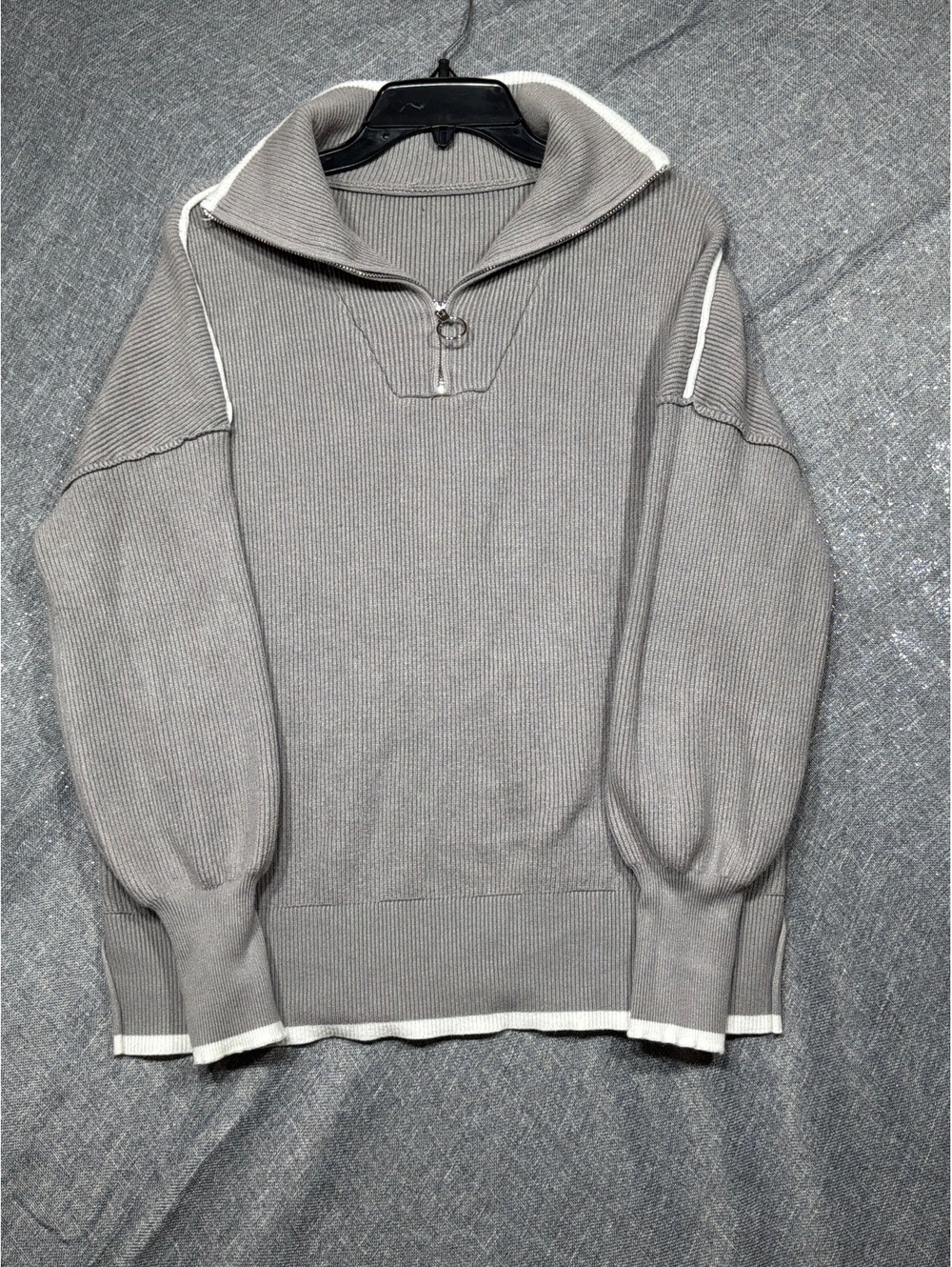 Gray Ribbed Knit Pullover Sweater with Zip Collar and White Trim